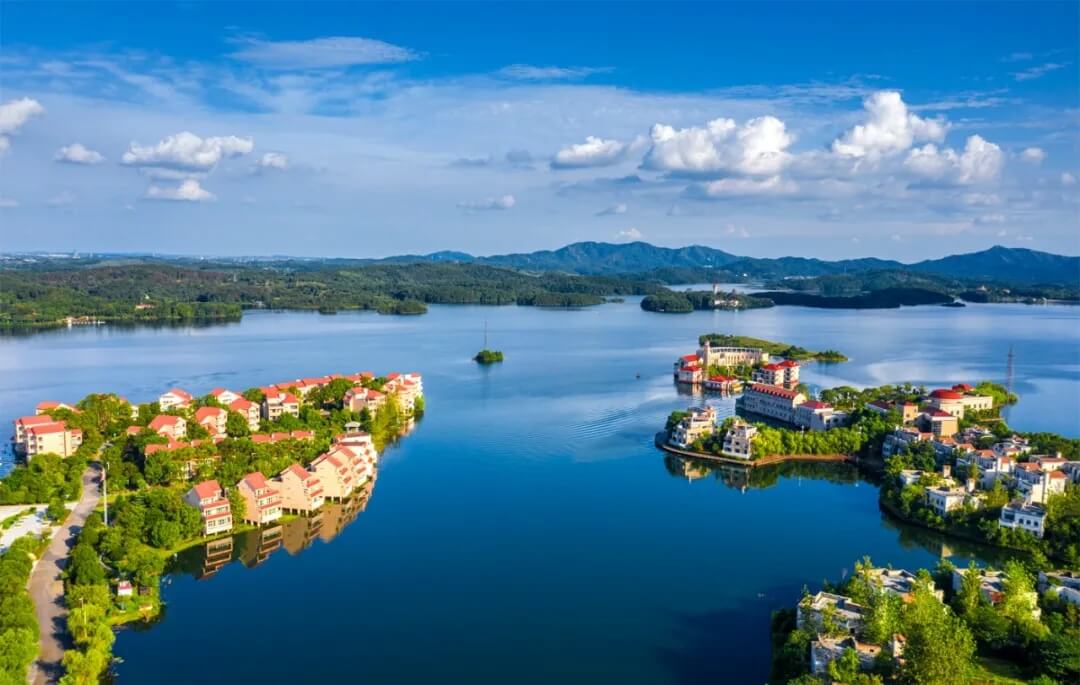 湖北有名的湖泊有哪些,这7个美丽湖泊等你游玩