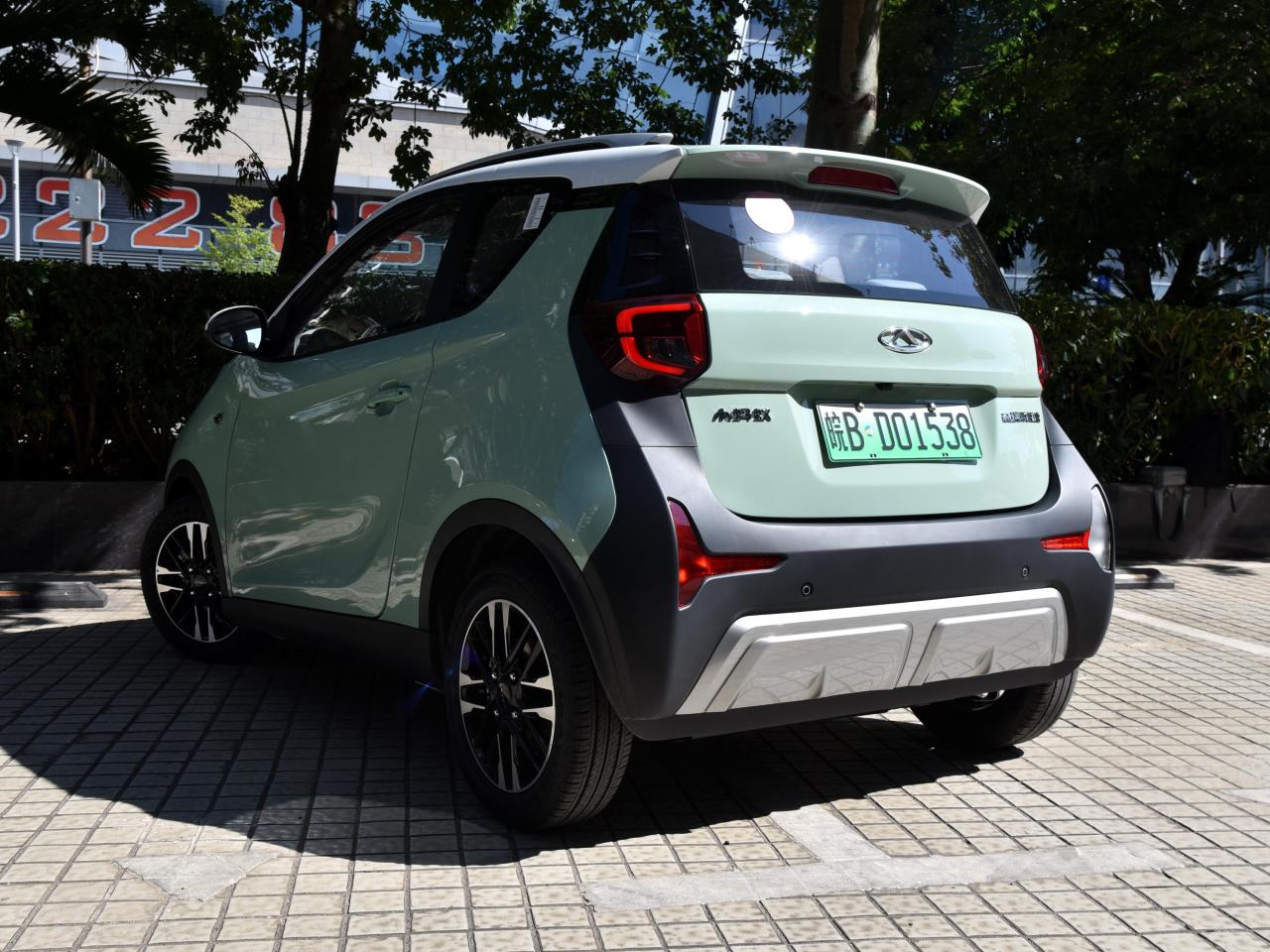 小蚂蚁新能源汽车2022款(6.69万起售的电动小车)