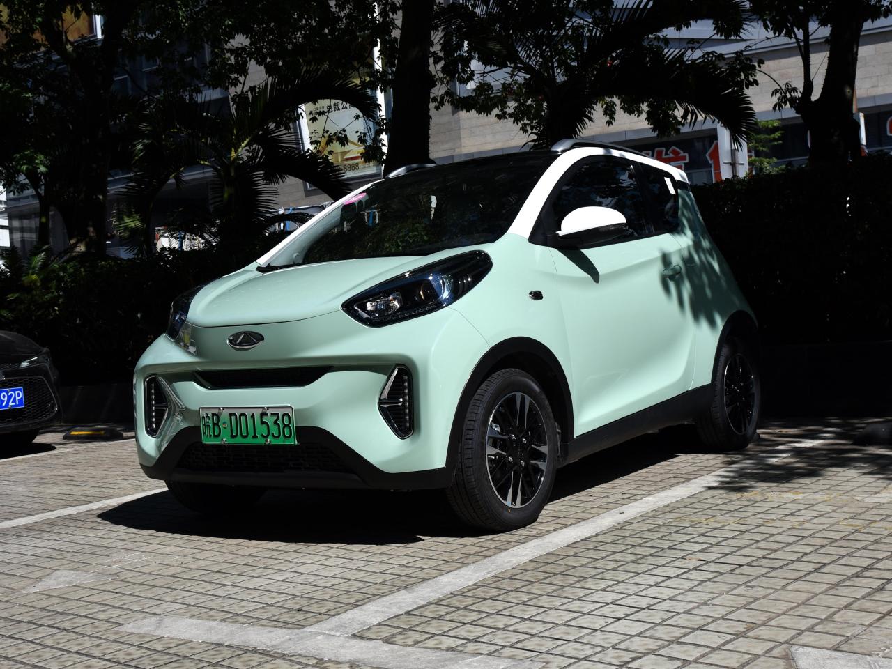 小蚂蚁新能源汽车2022款(6.69万起售的电动小车)