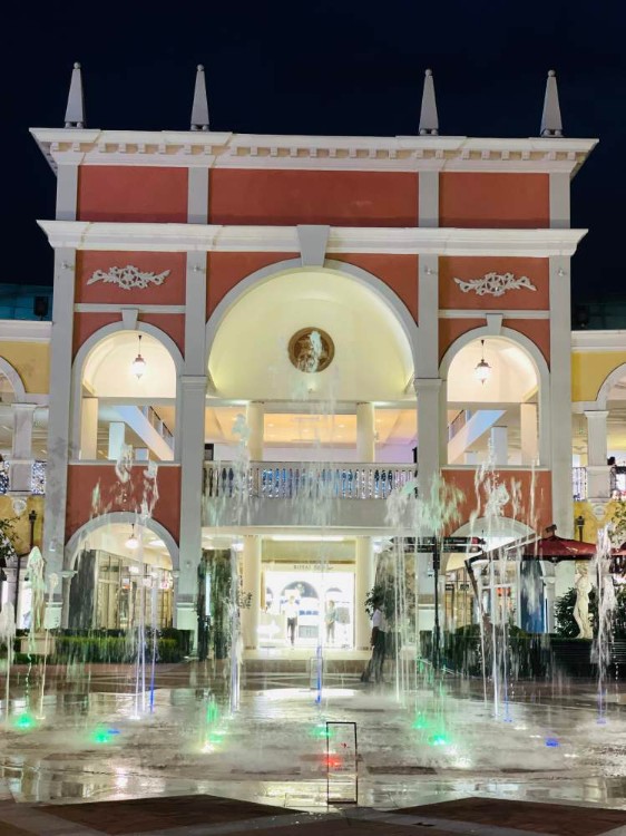 “奇幻丛林”家庭游乐中心成热门打卡地 | 佛罗伦萨小镇——上海和成都名品奥特莱斯九月正式揭幕