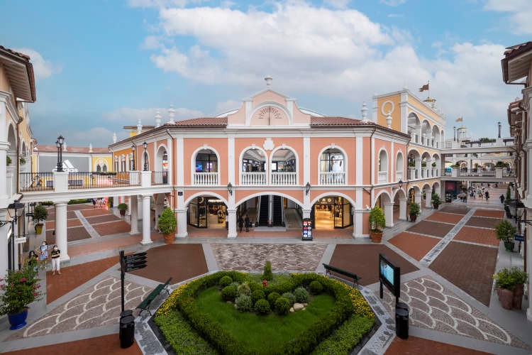 “奇幻丛林”家庭游乐中心成热门打卡地 | 佛罗伦萨小镇——上海和成都名品奥特莱斯九月正式揭幕