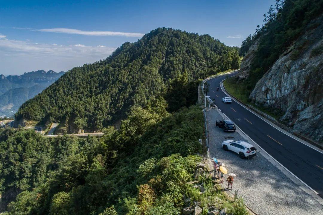 湖北秋季自驾游攻略，体验十条风景绝美的公路