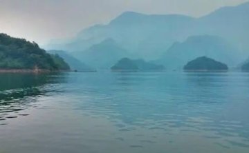 游玩宜昌清江画廊，如在仙宫中遨游