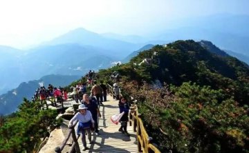 大别山薄刀锋景区怎么玩，罗田薄刀锋自驾游攻略